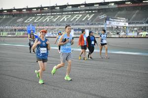 BIB: 1024, 82406
                            <button type="button" onclick="openModal(10720860)" class="btn btn-primary btn-sm float-right btn-popup" data-toggle="modal" data-target=".modal-high-quality">
                        <i class="fas fa-shopping-cart"></i> Add to Cart
                    </button>
                                            <button type="button" onclick="isThisMe(10720860, true)" class="btn btn-success btn-sm float-right btn-popup btn-isme hidden" data-toggle="tooltip" data-placement="bottom" title="นี่คือรูปของคุณใช่ไหม คลิกที่นี่เพื่อเอาเข้าอัลบั้ม">
                        <i class="fas fa-plus"></i> Add to album
                    </button>
                    <button type="button" onclick="isThisMe(10720860, false)" class="btn btn-warning btn-sm float-right btn-popup btn-isnotme hidden">
                        <i class="fas fa-ban"></i> Remove from album
                    </button>